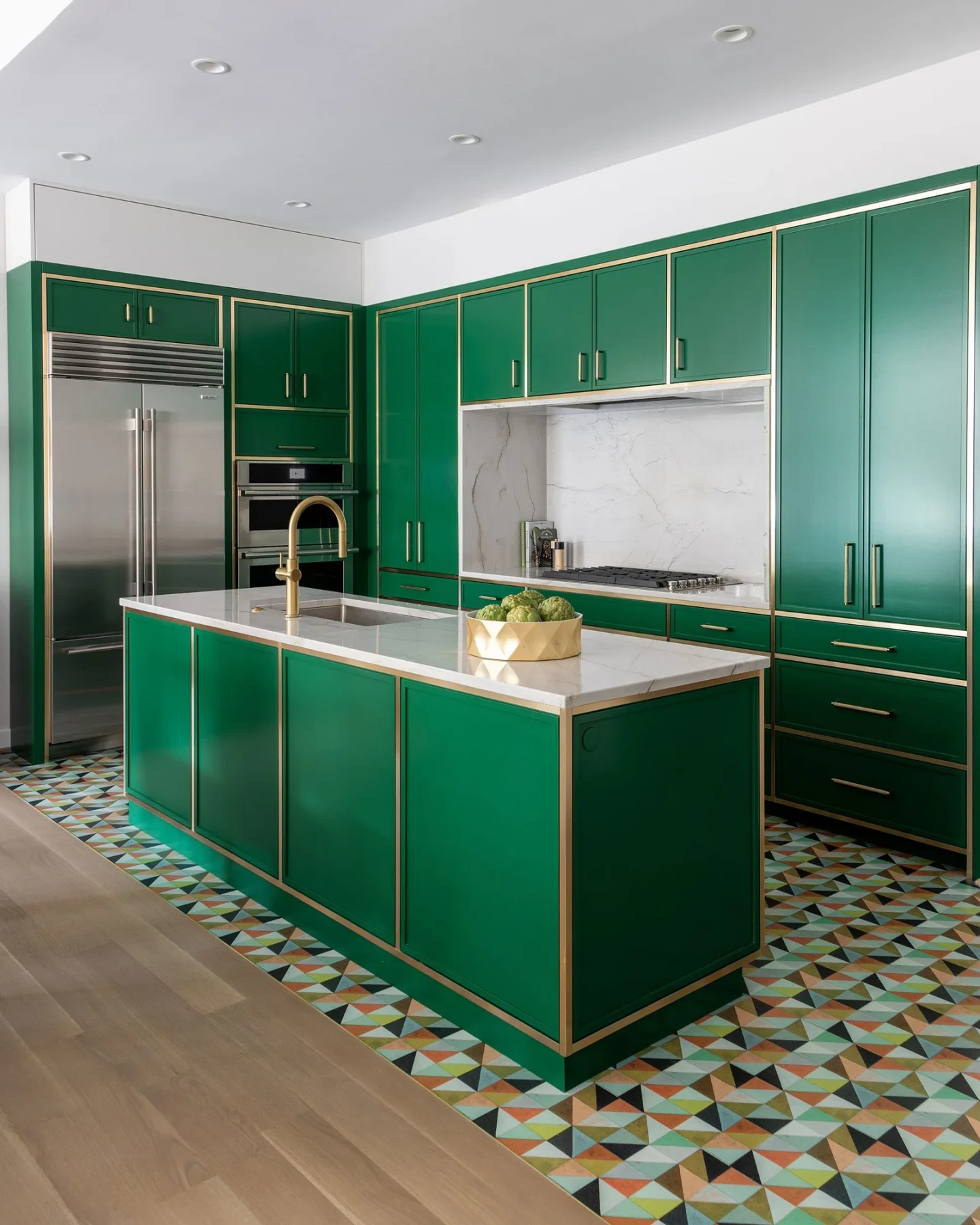 راهنمای انتخاب سنگ صفحه کابینت برای آشپزخانه لوکس